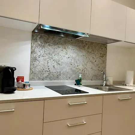 Aqua Riva Apartment *